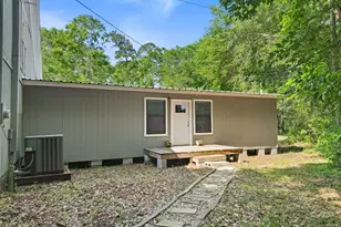 553 County Rd 370, Splendora, TX 77372 - Photo 23