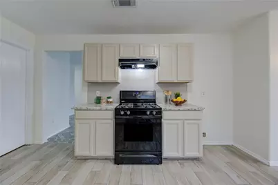9926 Myrtle Field Lane, Houston, TX 77044 - Photo 9