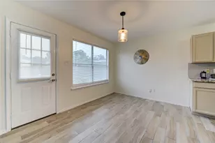 9926 Myrtle Field Ln, Houston, TX 77044 - Photo 13