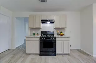 9926 Myrtle Field Ln, Houston, TX 77044 - Photo 9