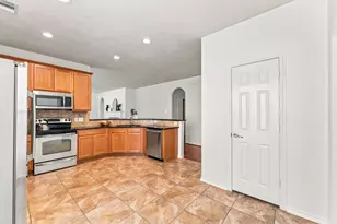 23410 W Pine Ivy Ln, Tomball, TX 77375 - Photo 9