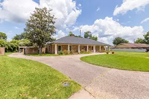 1005 Oak Dr, Liberty, TX 77575 - Photo 33