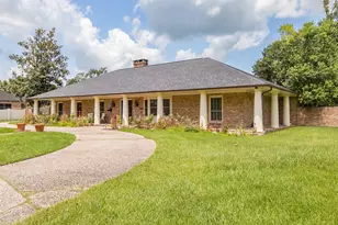 1005 Oak Dr, Liberty, TX 77575 - Photo 3