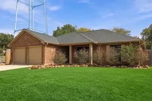 3438 Bayou Forest Dr, Shoreacres, TX 77571 - Photo 1