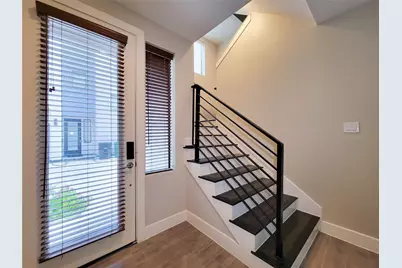 10806 Warwana Road #C, Houston, TX 77043 - Photo 3