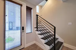 10806 Warwana Rd, Houston, TX 77043 - Photo 3