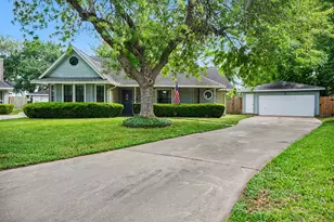 533 White Wing Ct, Dickinson, TX 77539 - Photo 3