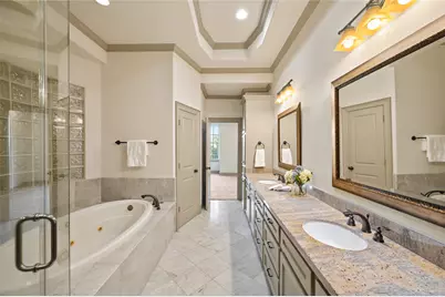 1655 Castle Court, Houston, TX 77006 - Photo 27