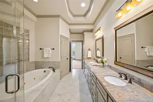 1655 Castle Ct, Houston, TX 77006 - Photo 27