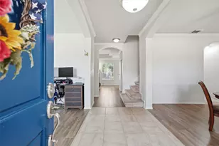 18046 Overlook Park Ct, Humble, TX 77346 - Photo 5
