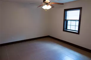 29511A Turnbury Village Dr, Spring, TX 77386 - Photo 9
