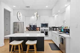 2108 Beall St, Houston, TX 77008 - Photo 9