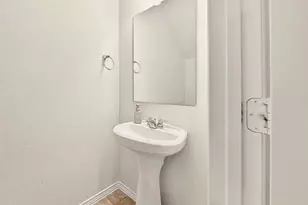 10023 Yanet Grove Ln, Houston, TX 77044 - Photo 17