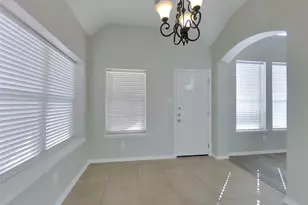 11119 Maidenfair Dr, Tomball, TX 77375 - Photo 5