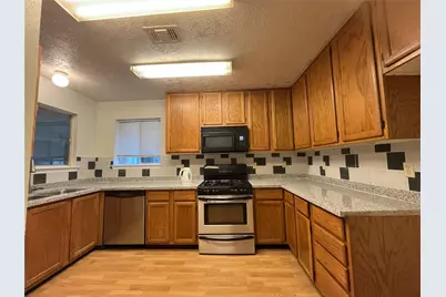 331 Cobbleton Drive, Houston, TX 77034 - Photo 7