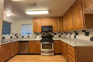 331 Cobbleton Dr, Houston, TX 77034 - Photo 7
