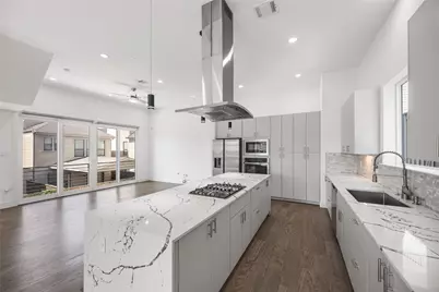 2111 McGowen Street, Houston, TX 77004 - Photo 17