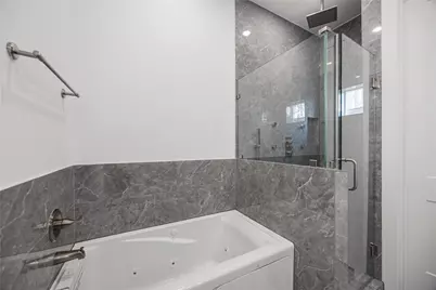 2111 McGowen Street, Houston, TX 77004 - Photo 27