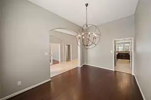 2818 Red Maple Dr, Katy, TX 77494 - Photo 9