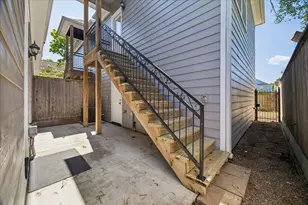 1118 E 24th St, Houston, TX 77009 - Photo 17