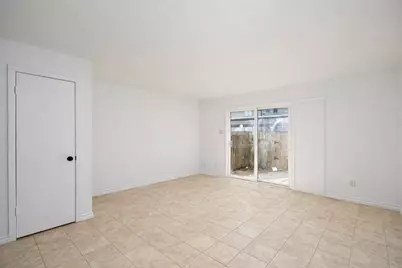 7902 Grove Ridge Drive, Houston, TX 77061 - Photo 7