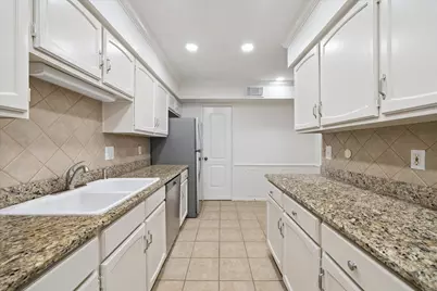 353 N Post Oak Lane #627, Houston, TX 77024 - Photo 7