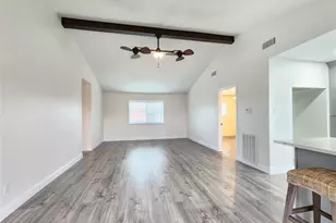 288 Ling St, Bayou Vista, TX 77563 - Photo 5