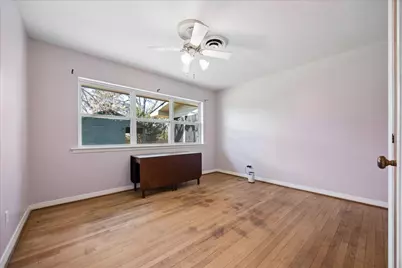 523 E O'Bryant Street, Bellville, TX 77418 - Photo 13