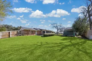 523 E Obryant St, Bellville, TX 77418 - Photo 21