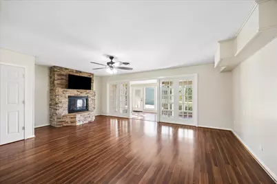 523 E O'Bryant Street, Bellville, TX 77418 - Photo 9