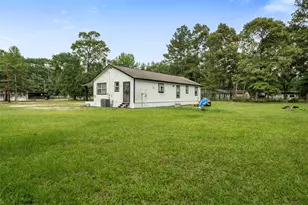 541 Trails End Dr, Cleveland, TX 77328 - Photo 19