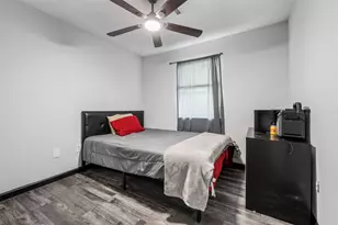 541 Trails End Dr, Cleveland, TX 77328 - Photo 15