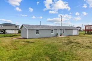 515 Thunder Rd, Surfside Beach, TX 77541 - Photo 1