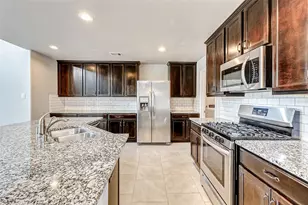 9011 Downing St, Richmond, TX 77469 - Photo 33