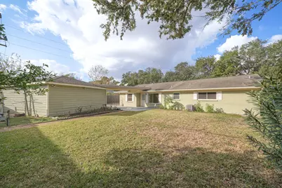 5471 Loch Lomond Drive, Houston, TX 77096 - Photo 27