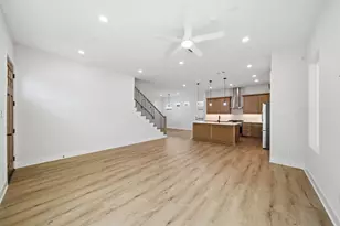 9419 D Montridge Ln, Houston, TX 77080 - Photo 5