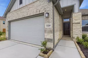 13218 Hayden Peak Dr, Iowa Colony, TX 77583 - Photo 3
