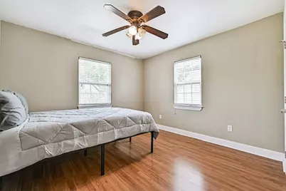 2009 Neumann Drive, Galveston, TX 77551 - Photo 19
