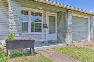 2009 Neumann Dr, Galveston, TX 77551 - Photo 7