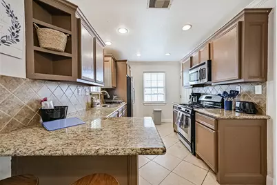 2009 Neumann Drive, Galveston, TX 77551 - Photo 15