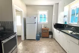 1009 Mansfield St, Garwood, TX 77442 - Photo 9