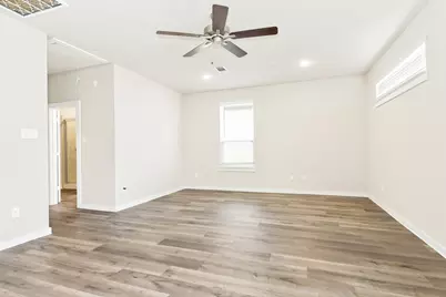 341 N Centro Circle, Shenandoah, TX 77385 - Photo 7
