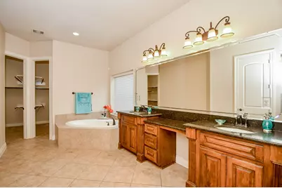 1215 Pendergrass Trail, Sugar Land, TX 77479 - Photo 31