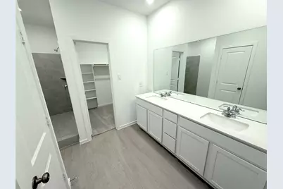 423 Amy Street, Angleton, TX 77515 - Photo 17