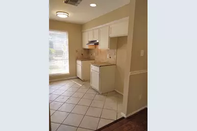 2515 Heritage Colony Drive, Webster, TX 77598 - Photo 7