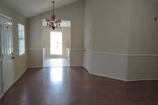2515 Heritage Colony Dr, Webster, TX 77598 - Photo 5