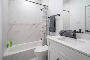 316 Thornton Rd, Houston, TX 77018 - Photo 7