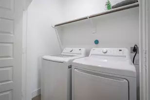316 Thornton Rd, Houston, TX 77018 - Photo 9