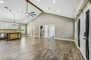 212 County Rd 2202, Cleveland, TX 77327 - Photo 9