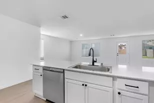 25433 Carnation Ct, Montgomery, TX 77316 - Photo 13